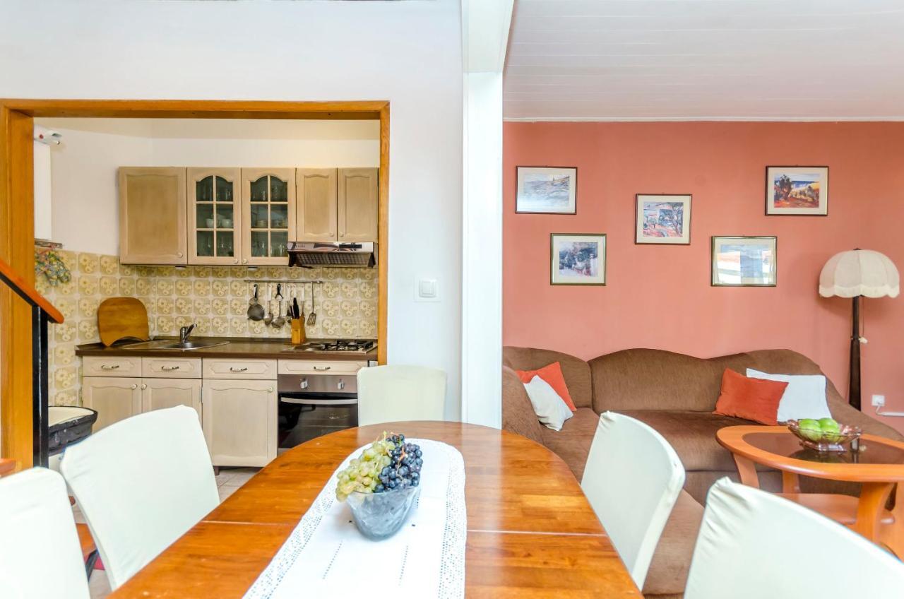 Apartment Buksa Трогір Екстер'єр фото