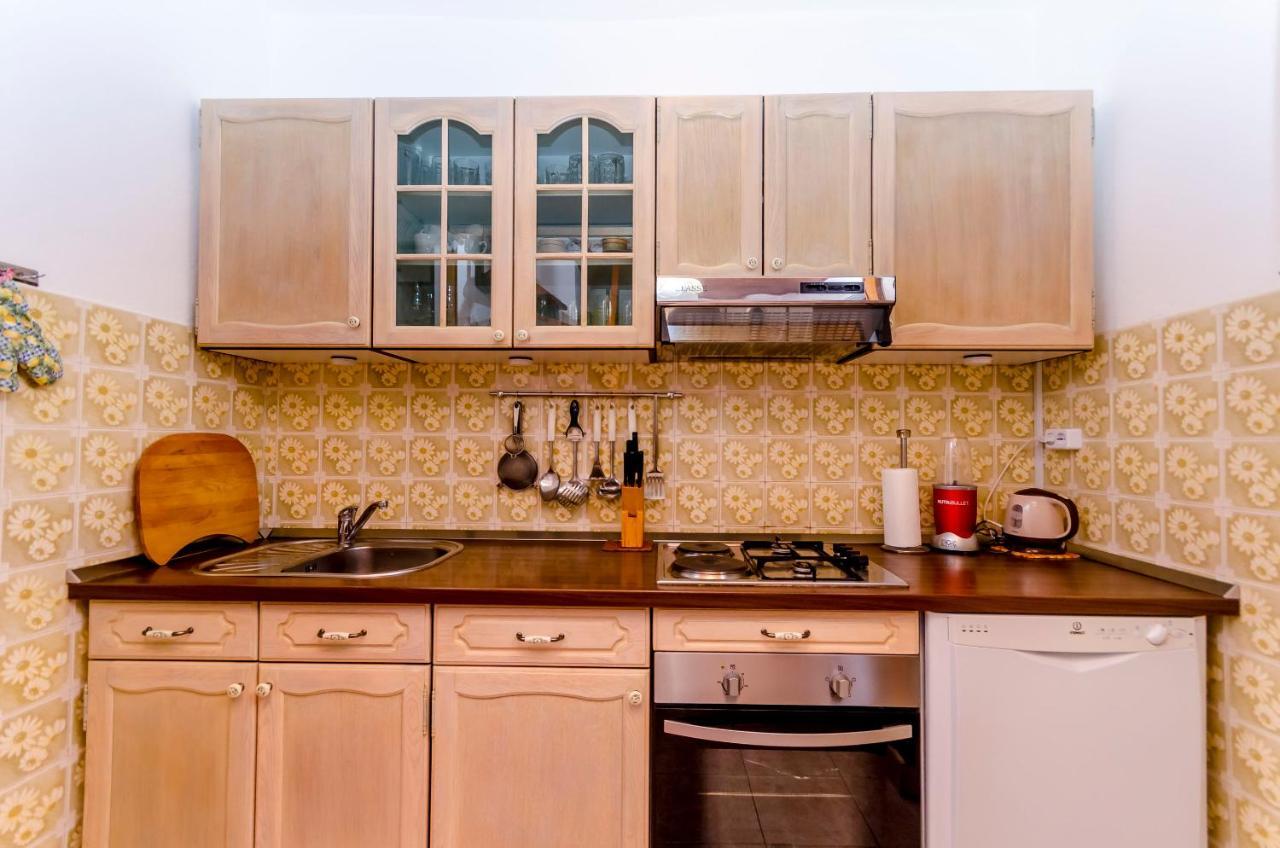 Apartment Buksa Трогір Екстер'єр фото