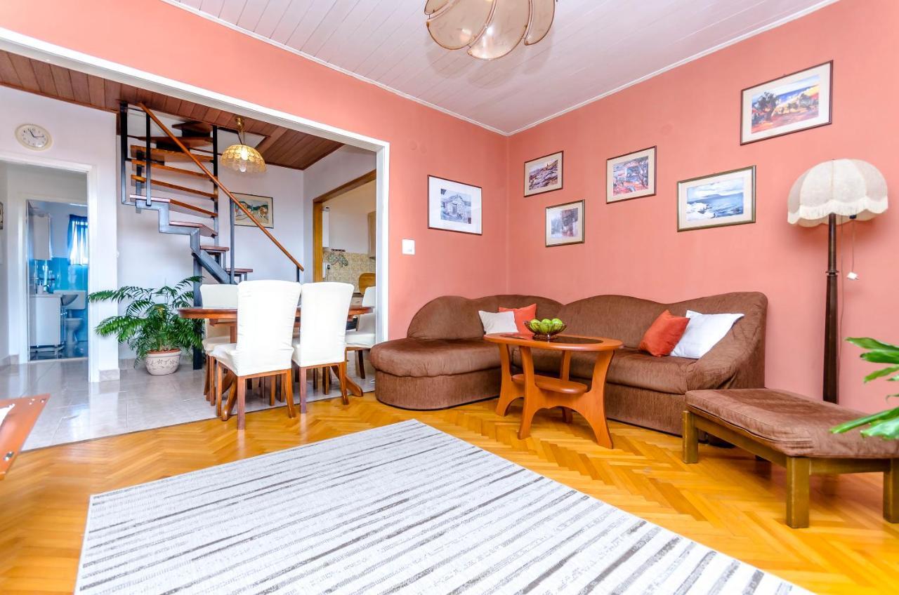 Apartment Buksa Трогір Екстер'єр фото