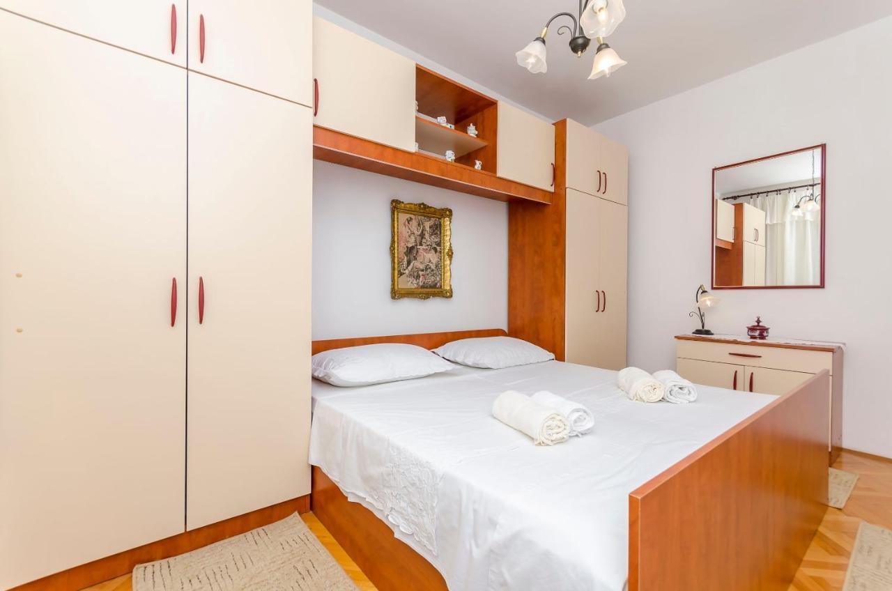 Apartment Buksa Трогір Екстер'єр фото
