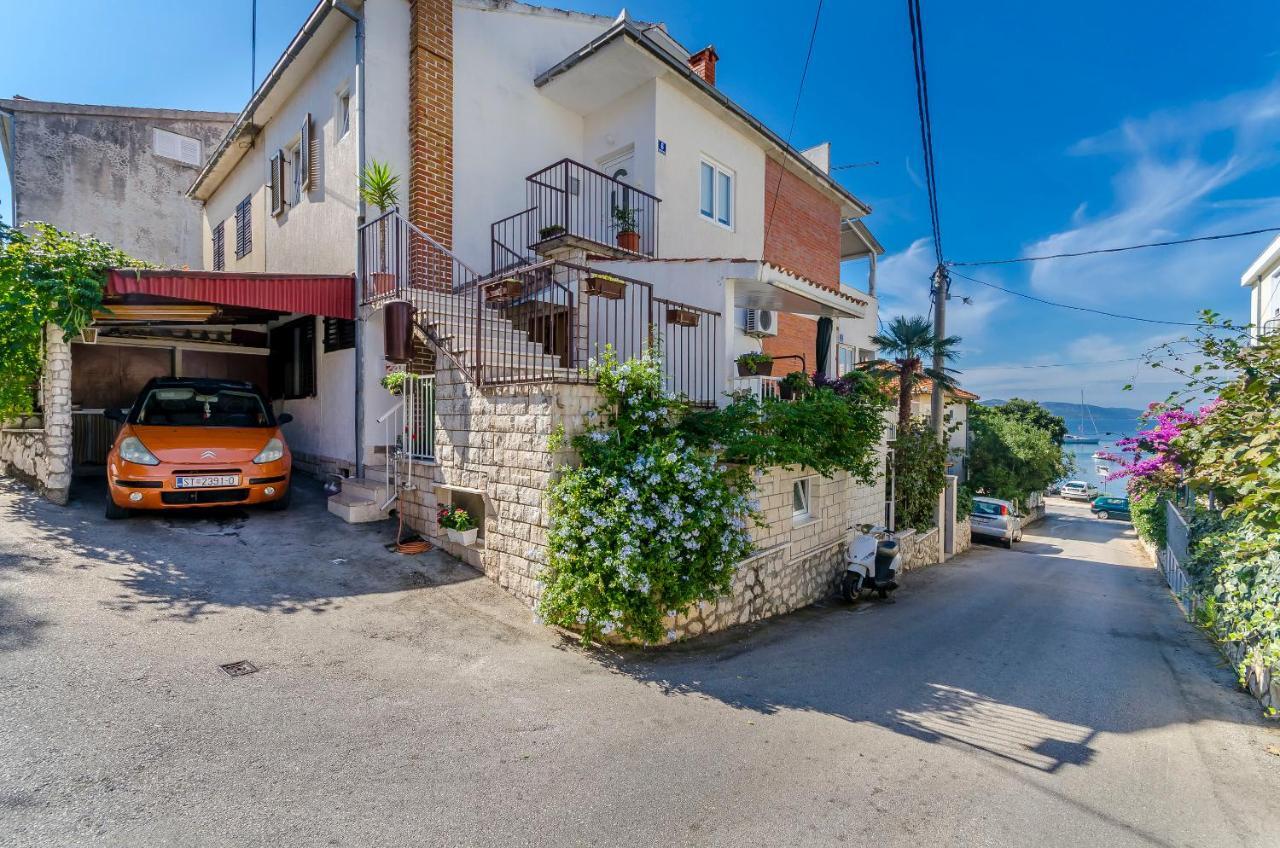 Apartment Buksa Трогір Екстер'єр фото